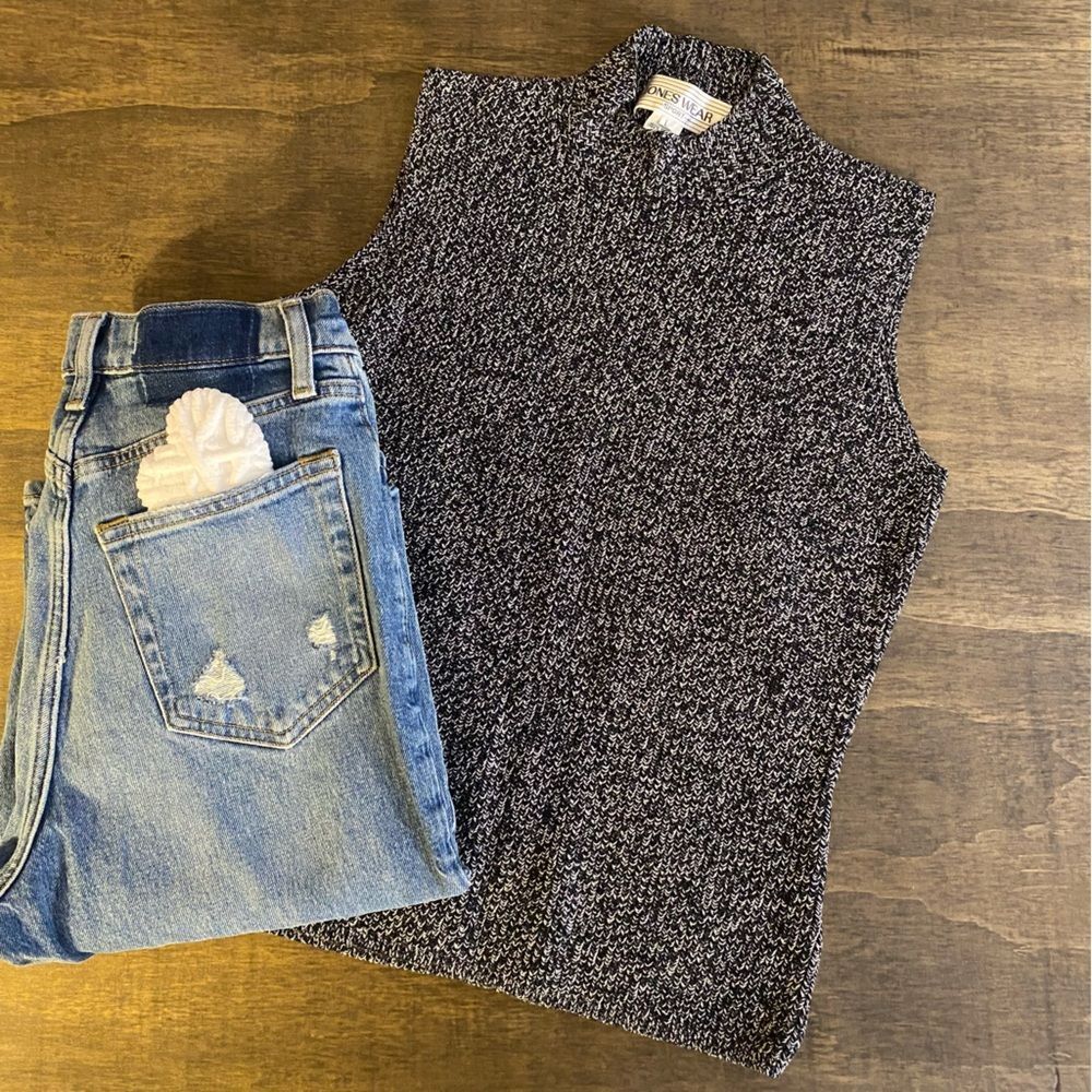Jones Wear Black and White Knit Tank Top